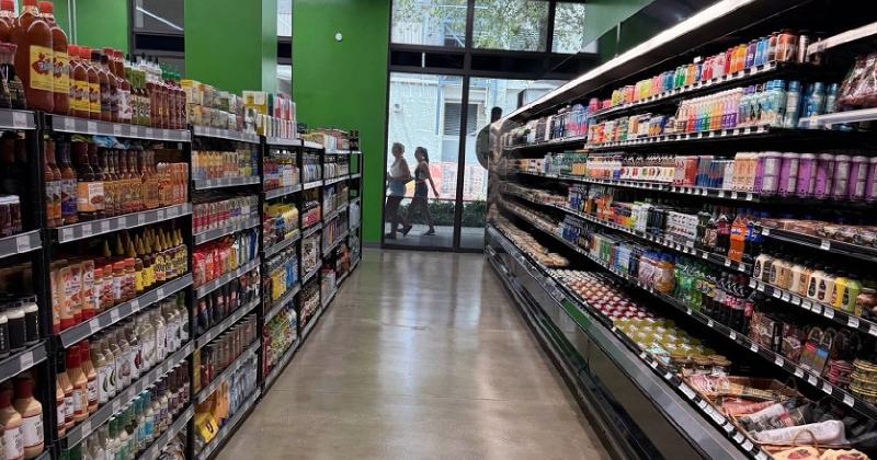 Go Grocer opens first store in Florida.